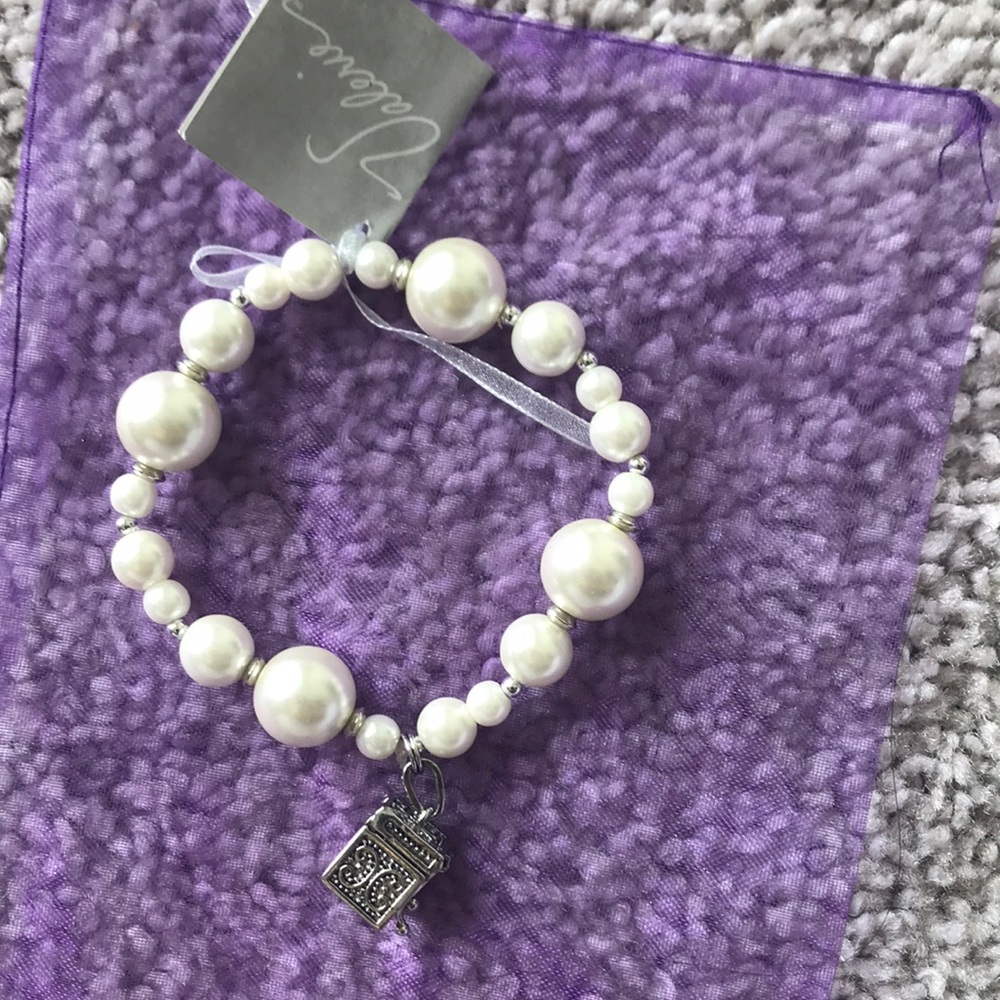 valerie bracelates ,